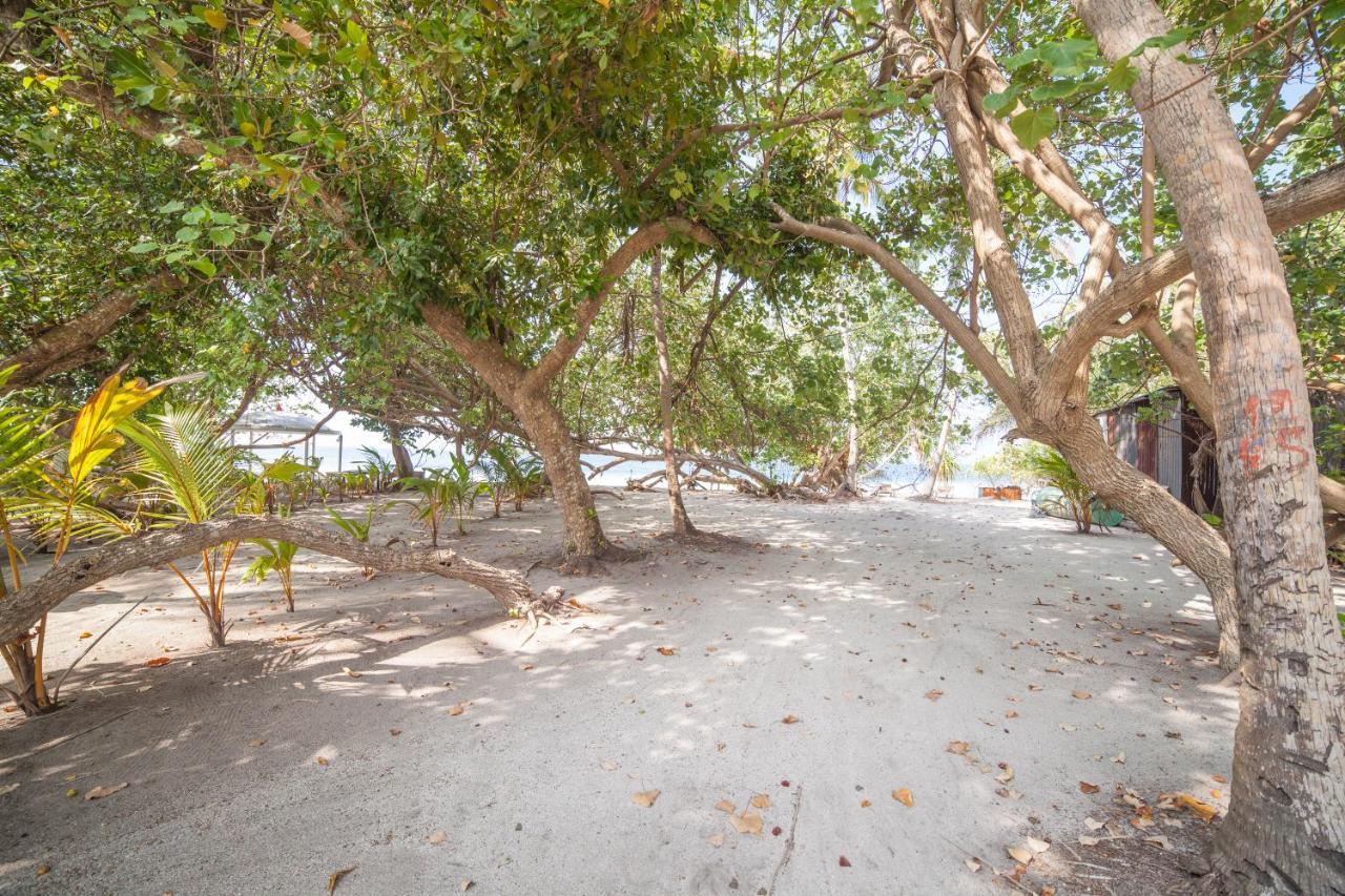 Island Pavilion Hangnaameedhoo Esterno foto